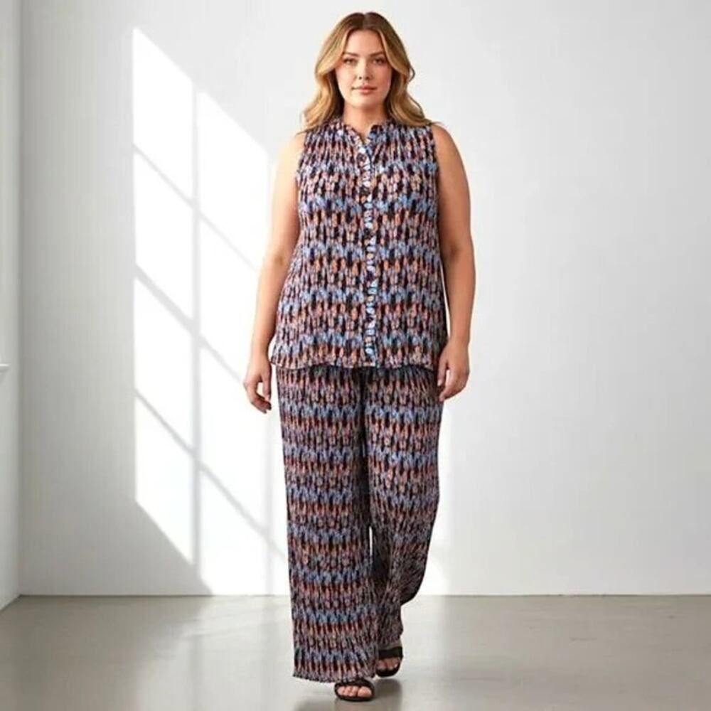Wildfang | Empower Plisse Flower Print Sleeveless Blouse | Size 1X